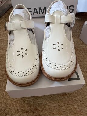 Dream Pairs Cream Patent T-Strap Brogue Mary Jane Kids Dress Shoes